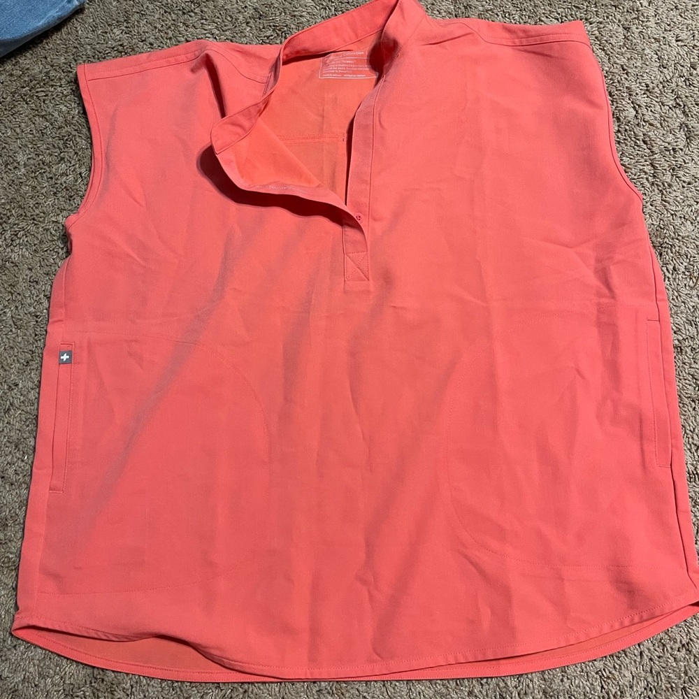 Figs Scrub Top